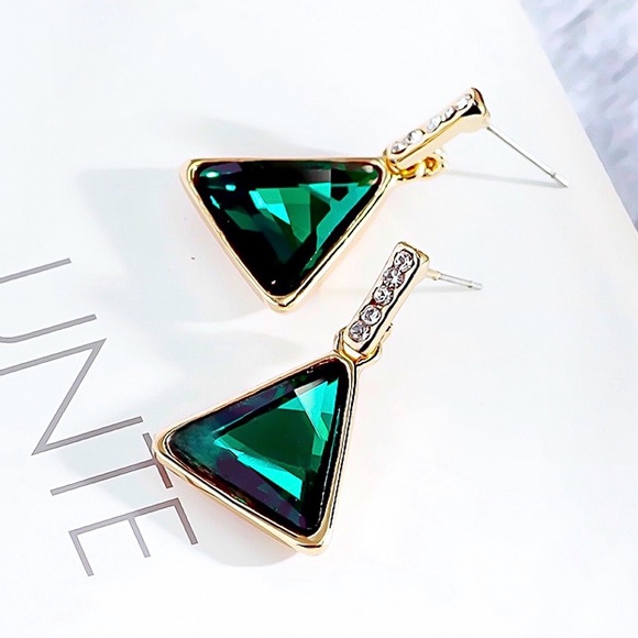 Jewelry - Gold & Emerald Green Crystal Earrings